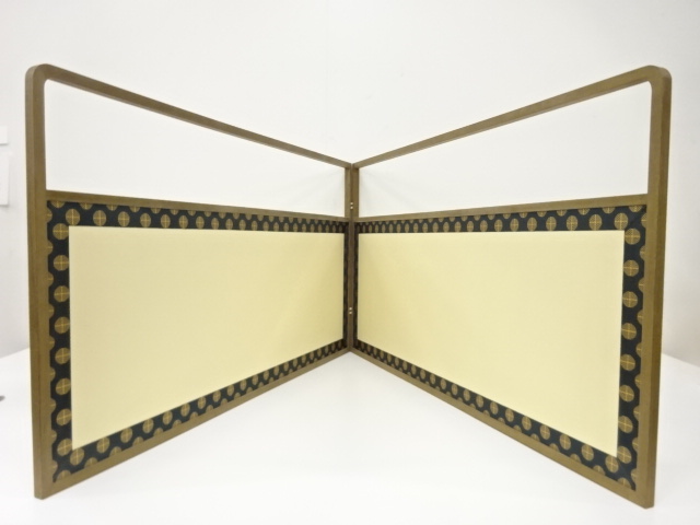 唐松紋　風炉先屏風